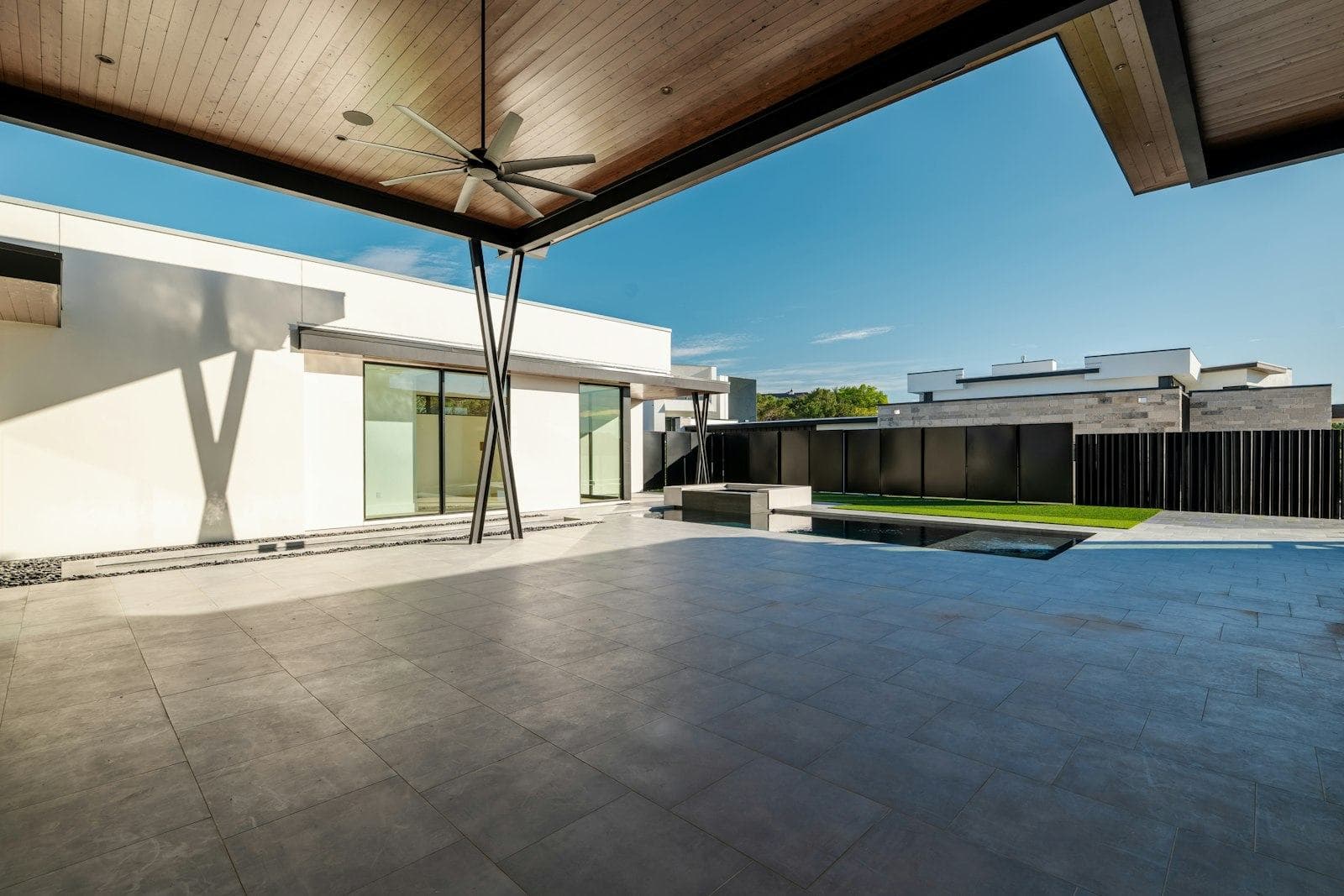 Oasis gallery — image 9